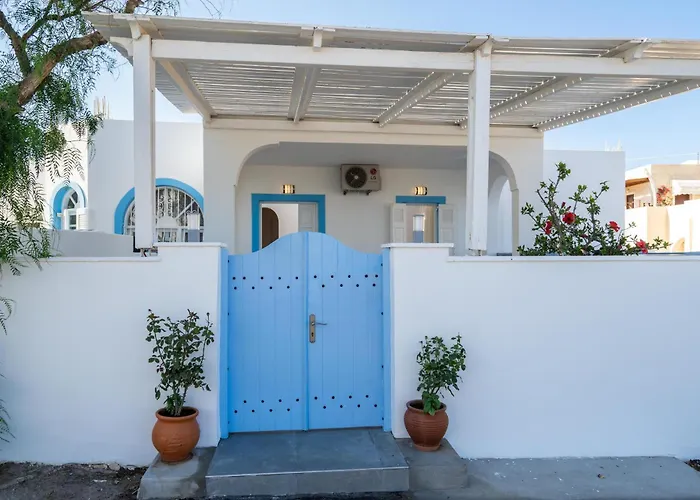 Kocis * Monolithos (Santorini)