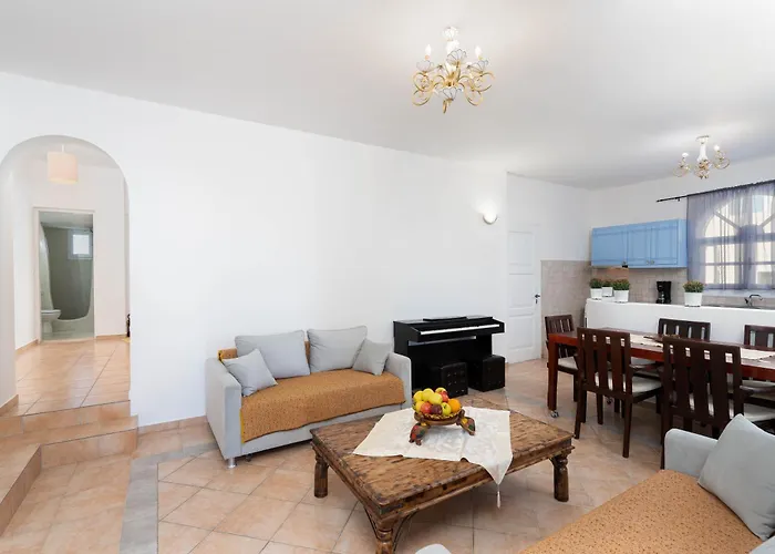 Villa Kocis Monolithos